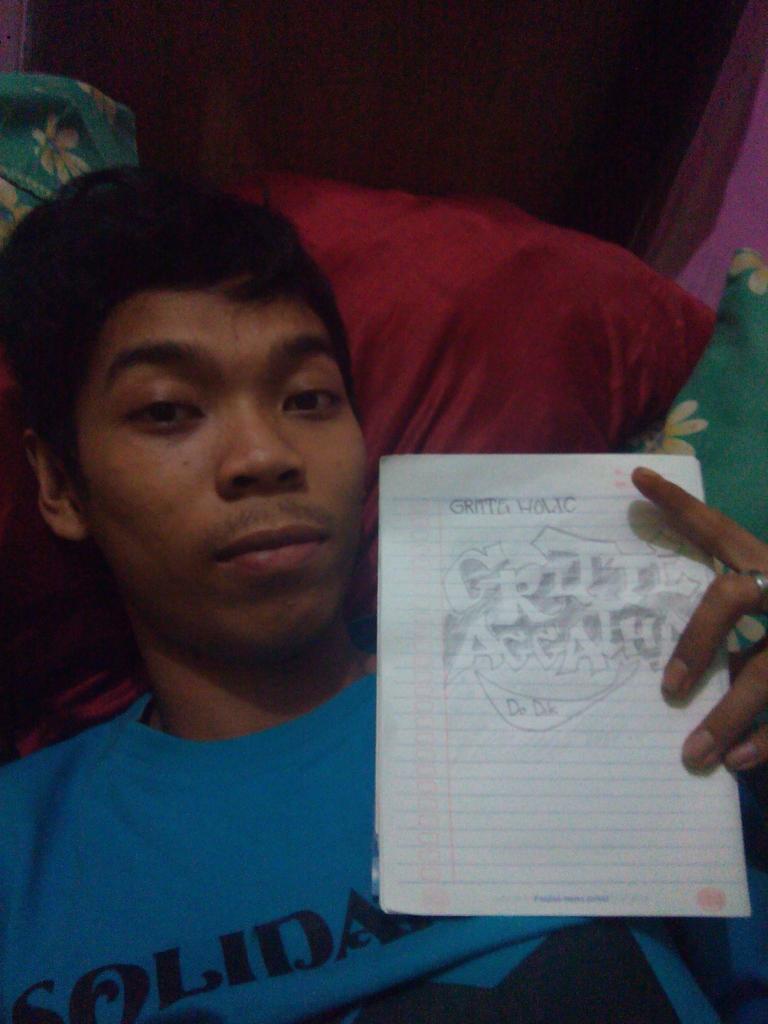 DoDik97967611's tweet photo. @GLicJakarta @ @grittesmooth @96_Gritteagth @gritteagathaa maav ka jelek yang penting fansnya kaka..hehehe... http://t.co/QmT7w8g0x8