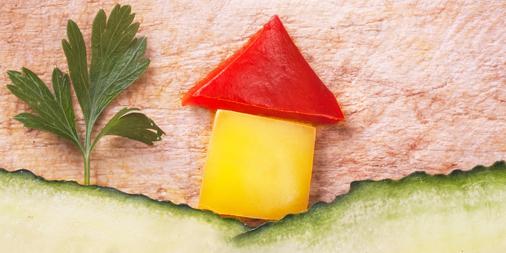 deltafaucet's tweet photo. These 15 magical photos show what happens when adults play with their food. #HappiMess http://t.co/AjMvwqbBM4 http://t.co/Sq79hXQUdH