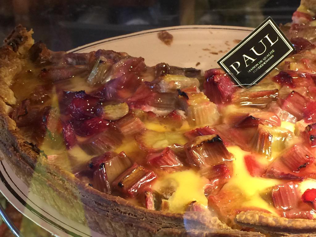 johncsorensen's tweet image. Will rhubarb tart from Paul make it all better? No. But it's a damn fine start. #sadmac #ITfail
