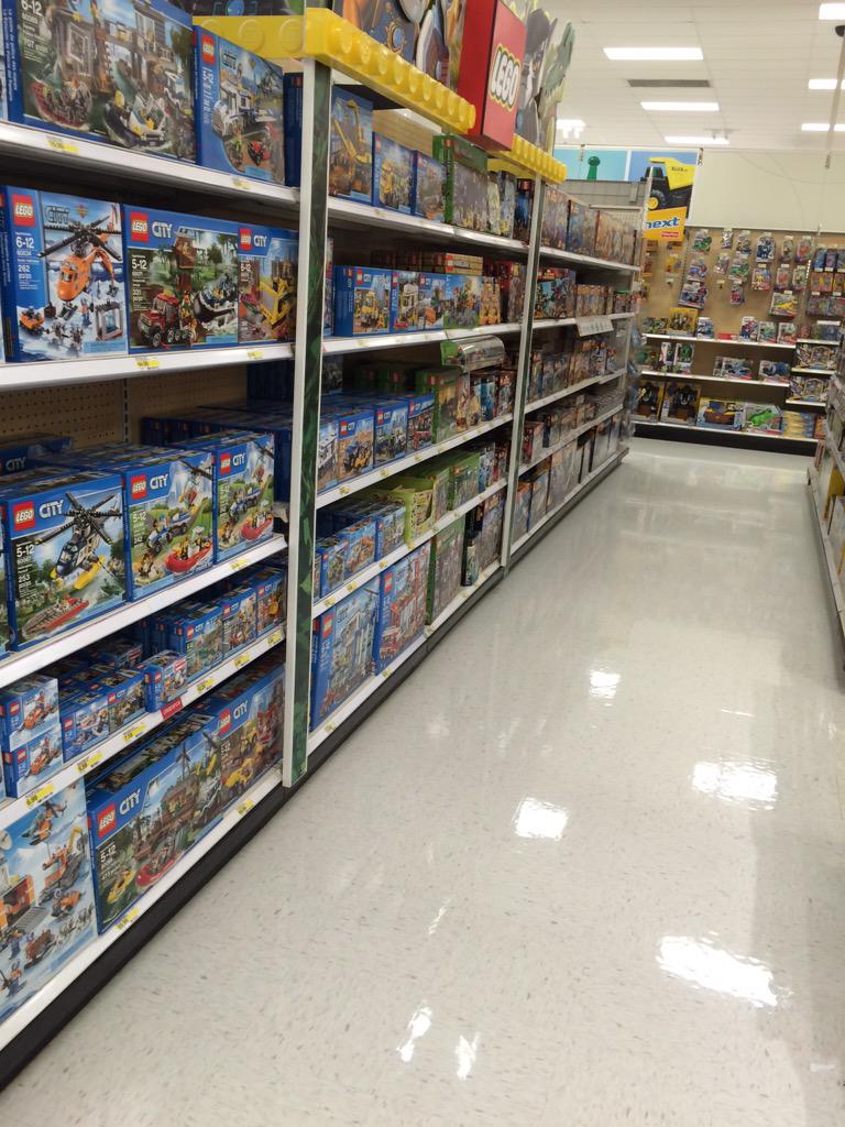 PTM in toys is on point thanks to #G199TubChallenge #T1095  <a href="/jennife25013526/">jennifer mayer</a> <a href="/pear_laura/">laura peart</a> <a href="/ShannonGehrmann/">Shannon Gehrmann</a>