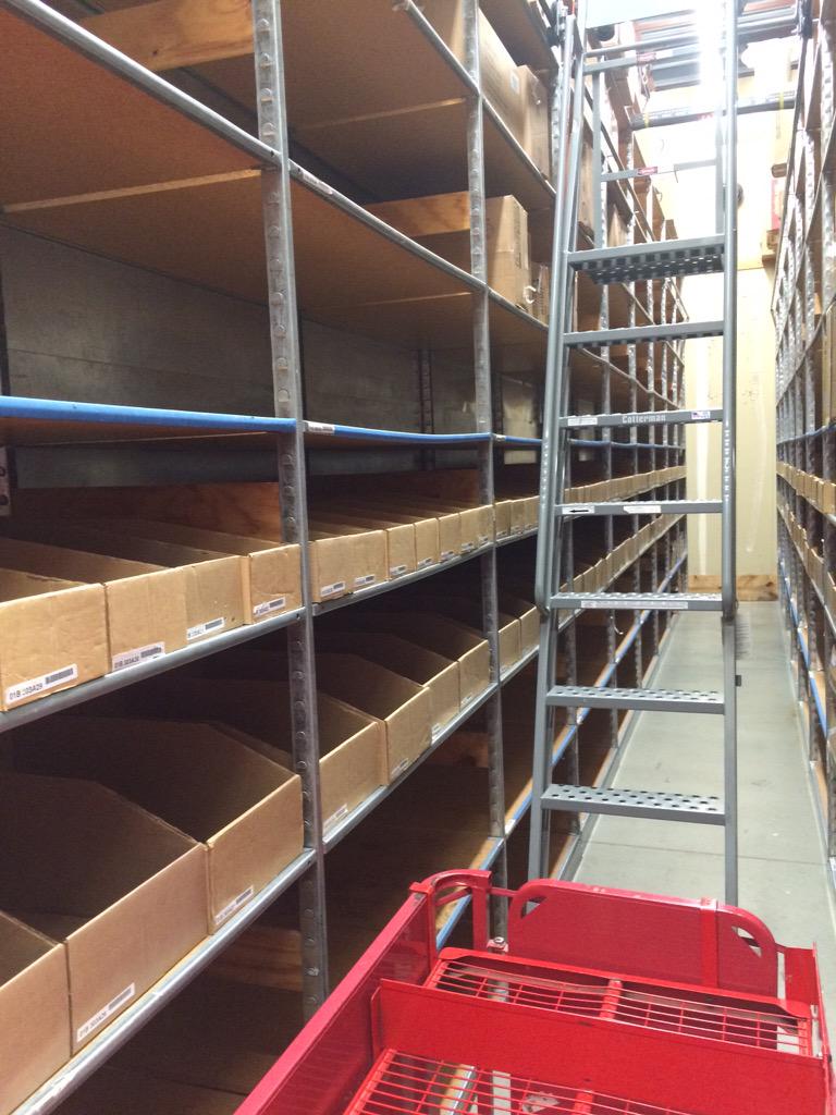 Empty aisles in the backroom for PTM areas! #G199TubChallenge <a href="/jennife25013526/">jennifer mayer</a> <a href="/pear_laura/">laura peart</a> <a href="/ShannonGehrmann/">Shannon Gehrmann</a>
