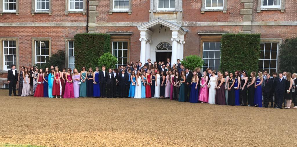 LshsHead's tweet photo. Amazing night at Year 11 Prom - thanks to all http://t.co/if7LMT0qsT