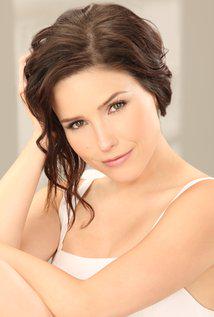 Happy Birthday to Sophia Bush (33) 
