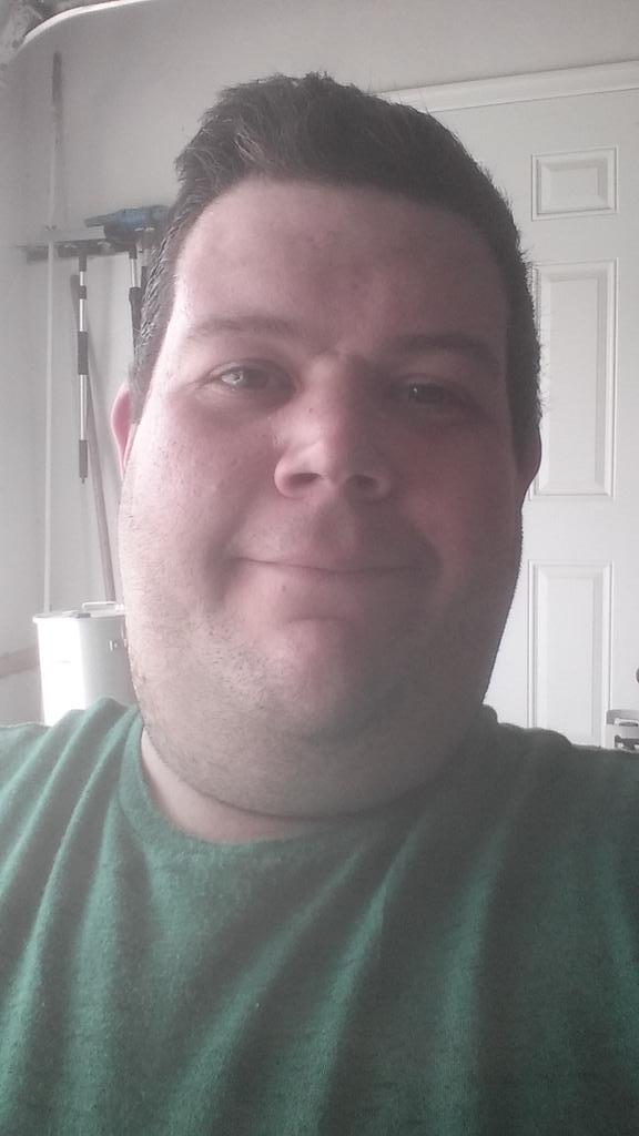 Timothy McGuire (@timmichael84) on Twitter photo 