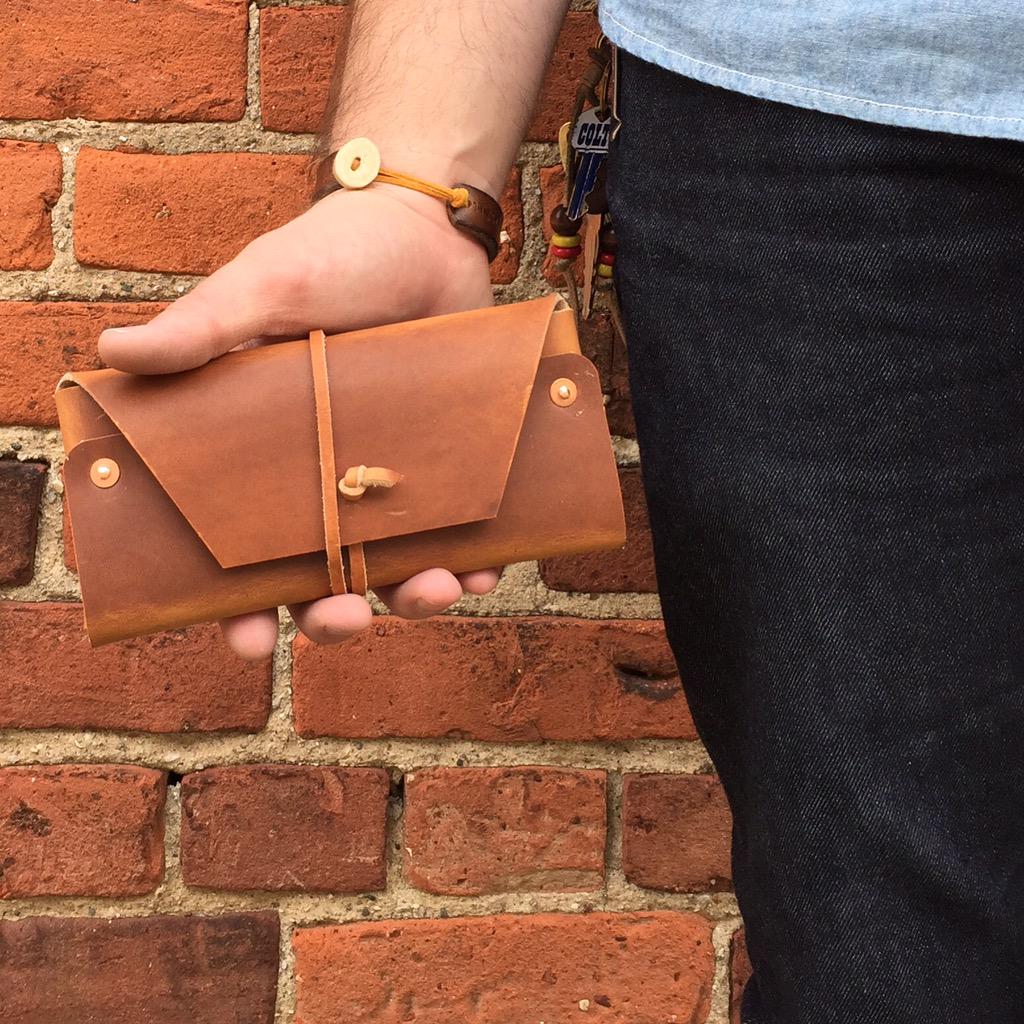 anchoredthreads's tweet image. Keep your shades protected this summer! Our hand crafted leather case is available at anchoredthreads.com