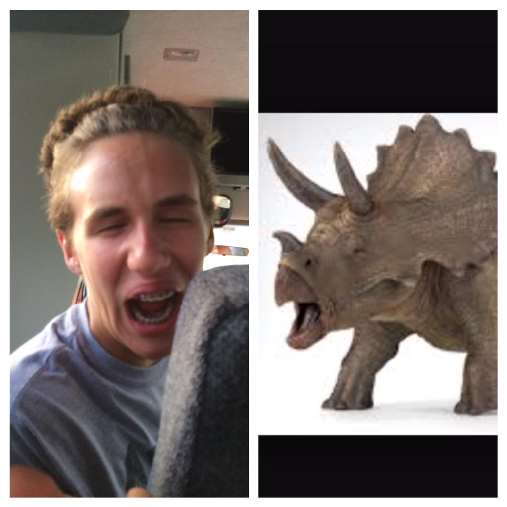 pakman7599's tweet photo. Jurassic World cosplay http://t.co/FfPNaFgbFM