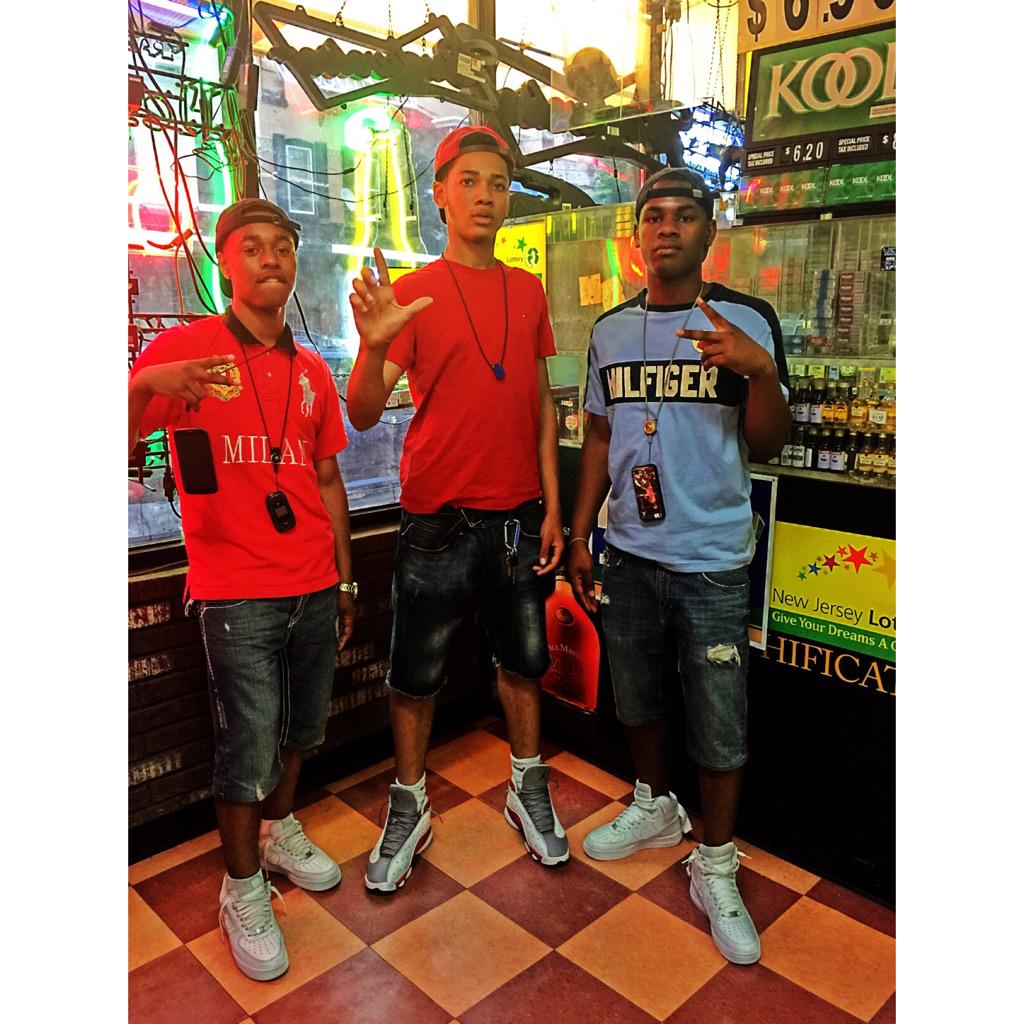 We Put Together A Circle They Couldn't Come In Between #116 #TwizzyGang Love You Big Bro Fats