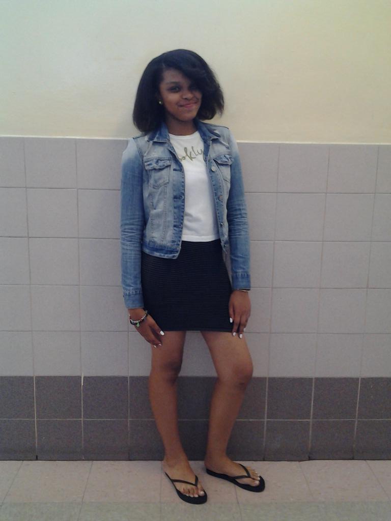 sarahfina__'s tweet photo. Last few days were fun , bye middle school hello highschool 💕💯👏😘🙋🙋👋 http://t.co/Wva0ItL7JV