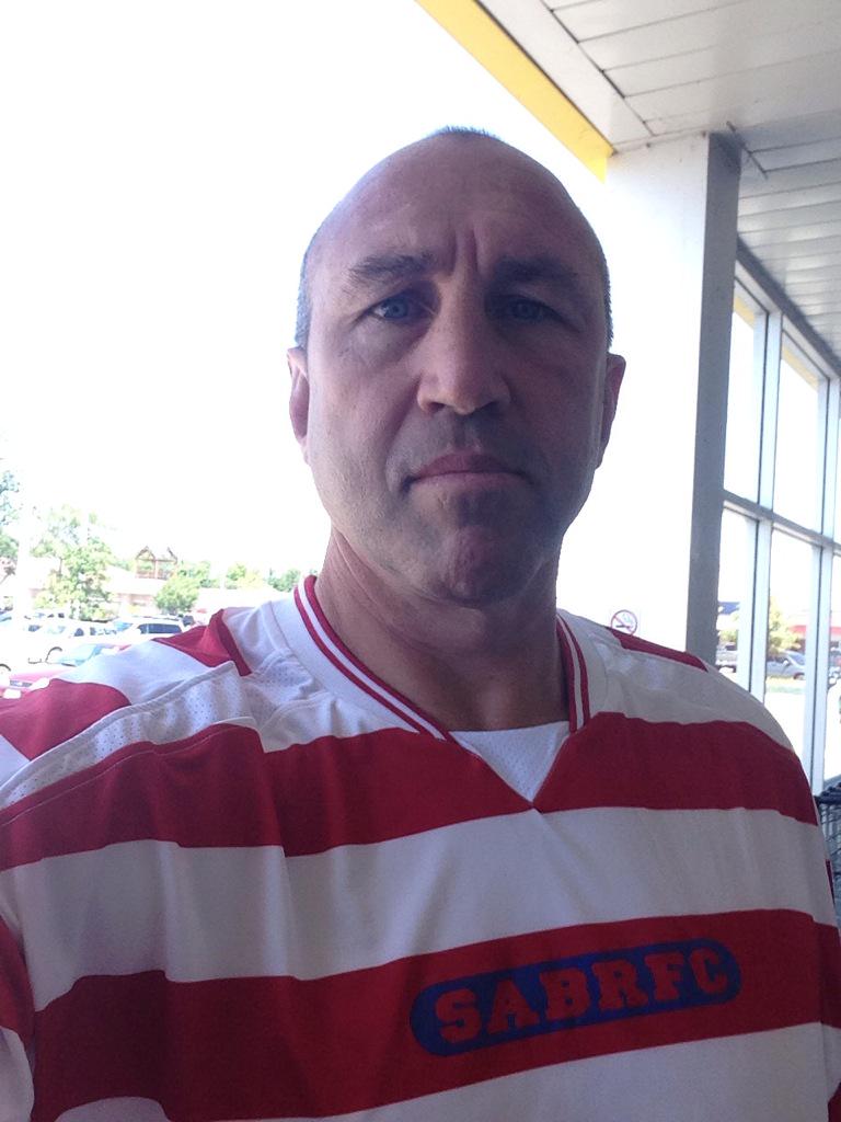 <a href="/SABRFC1/">SABRFC</a> wearing my Where's Waldo t-shirt of classy Quebec rugby club St. Anne de Bellavue #Almonte last weekend!