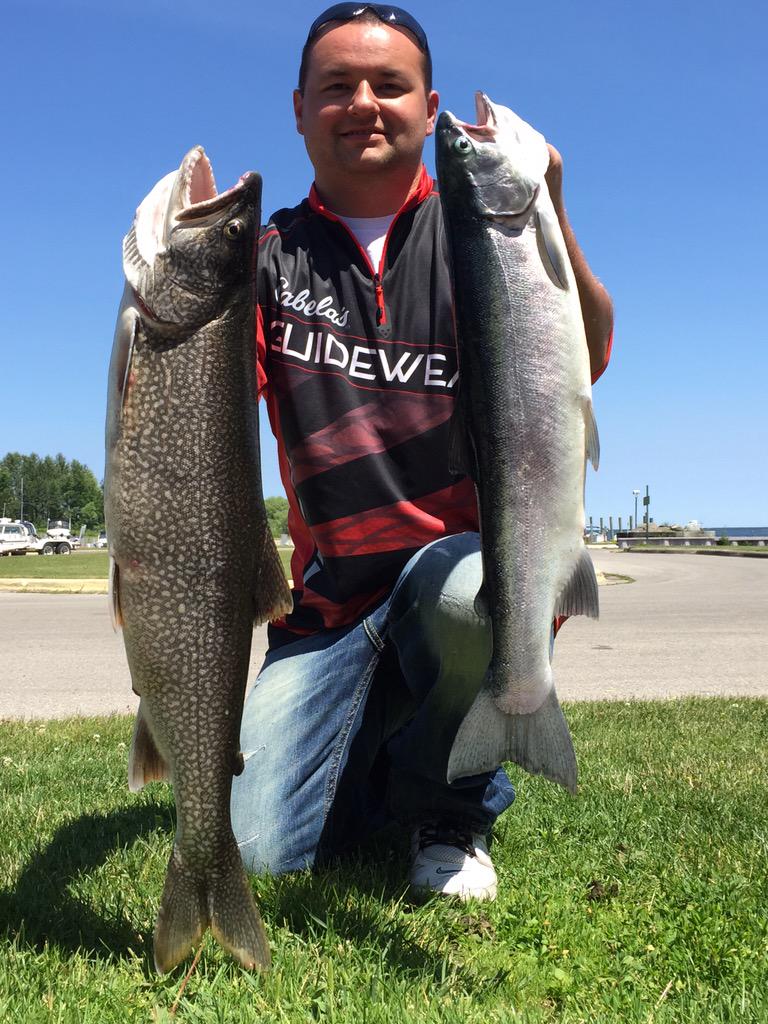 chad_polfus's tweet photo. @Showyourfish 10 lb Laker and 25" Steelhead. Upper Peninsula, Michigan http://t.co/vCk0vVWFvW