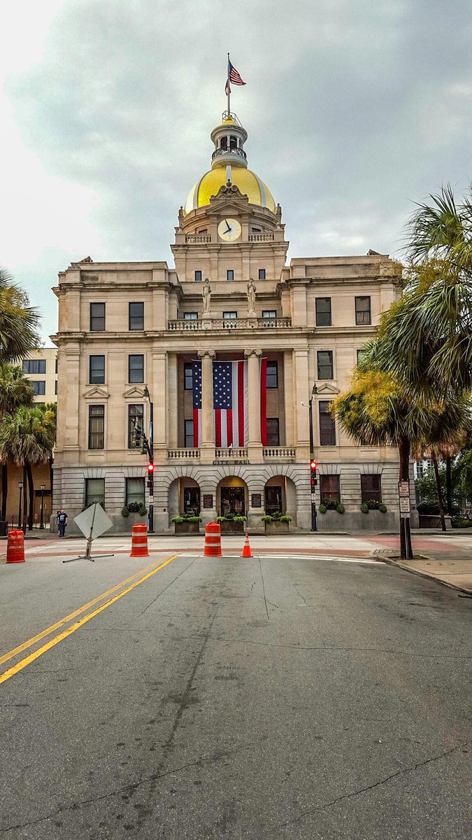 timthetankt3's tweet photo. Savannah City Hall. @VisitSavannah #savannah #visitsavannah @ExploreGeorgia http://t.co/ngQ9qLjGMz