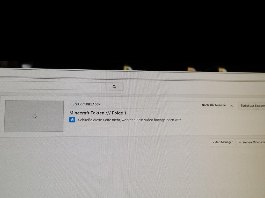 ProgamerP18's tweet photo. Heute um ca. 11:30 Uhr kommt die erste Folge Minecraft Fakten http://t.co/p9oiSw38DW