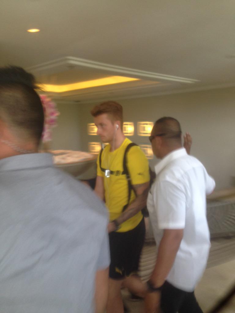 elmogli27's tweet photo. Hellooo Reus ⚽️🏃🏼 #JDTvBVB @woodyinho http://t.co/TIkZiBuqwf