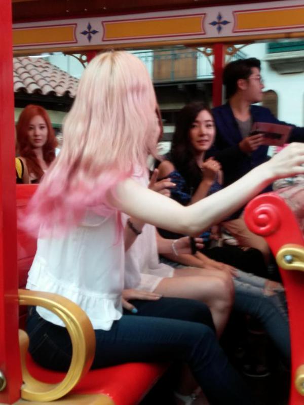 [PIC][09-07-2015]SNSD ghi hình cho chương trình "Guerrilla Date" của kênh KBS tại "LOTTE World" vào chiều nay CJc-SfaUYAAaQbw