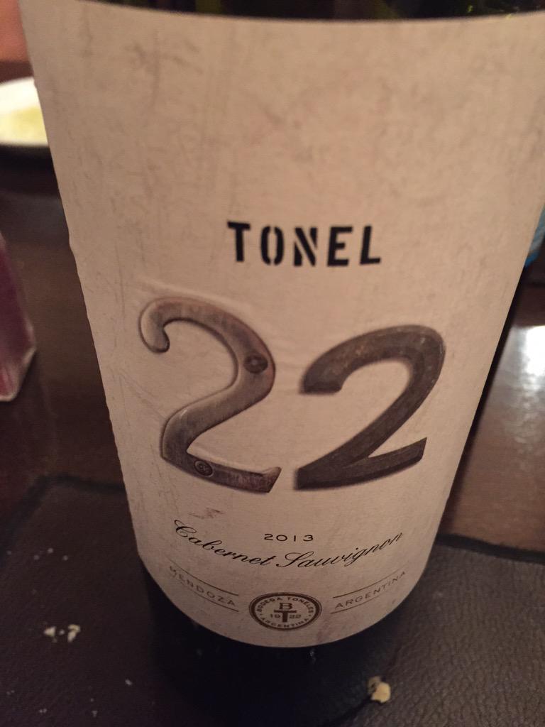 FlacoGabrielli's tweet photo. Gracias @SebaWeigandt por tremenda cena en @BodegaToneles #LujoPapa http://t.co/qGv58tZr69