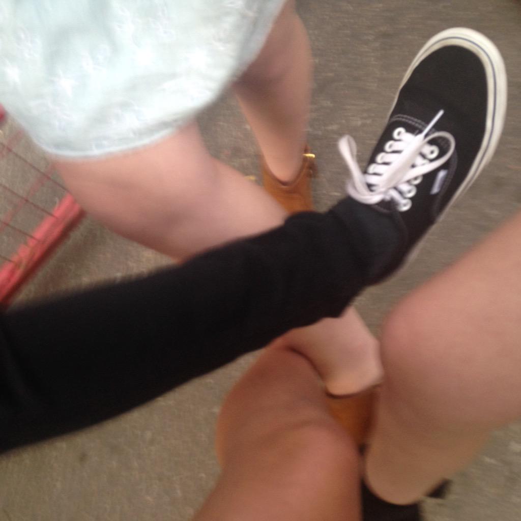 riley_nevada18's tweet photo. This photo is the dream tho @julianpsihogios #legs #twoforone #fourfortwo http://t.co/eFolPsHyo3