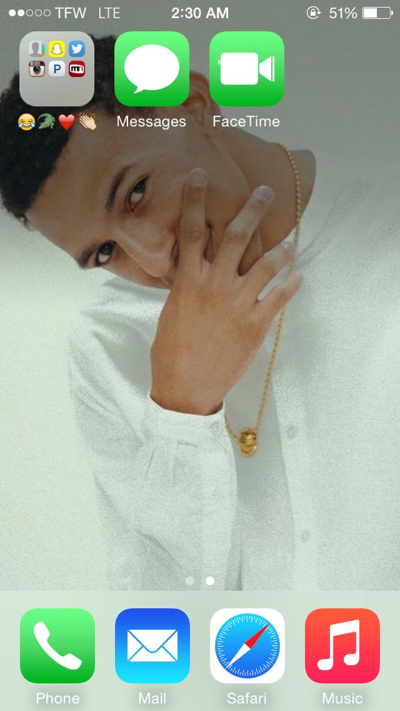 Kle_Addict's tweet photo. My home screen of @Khleo_T looks so damn good!! 😍😍 http://t.co/Bvbw05rwZc