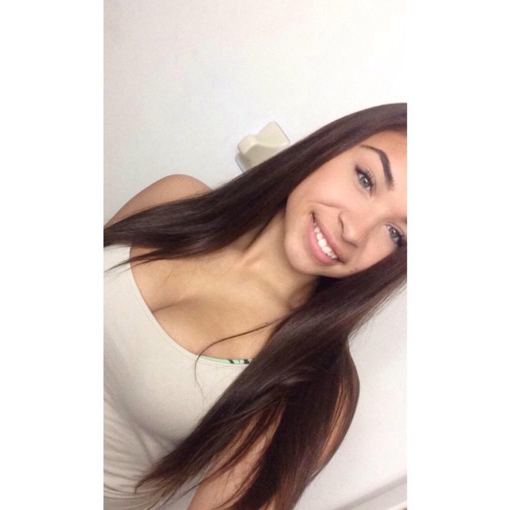 Flopper74's tweet image. Wcw @Slurpee_Goddess