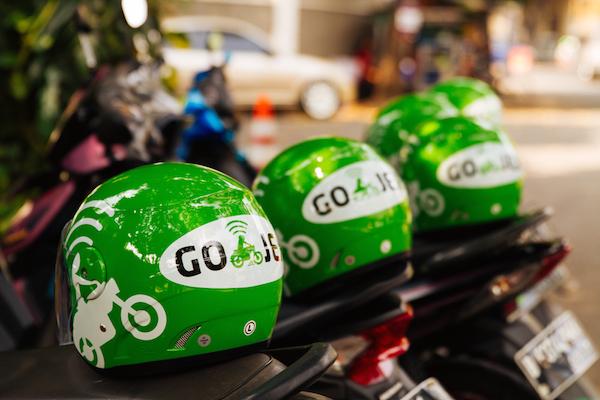 kompasiana's tweet photo. Ojek VS GoJek, Kenapa Pemerintah Berpihak? http://t.co/vUggmia3dK #HLKompasiana http://t.co/f8RPX1qfIe