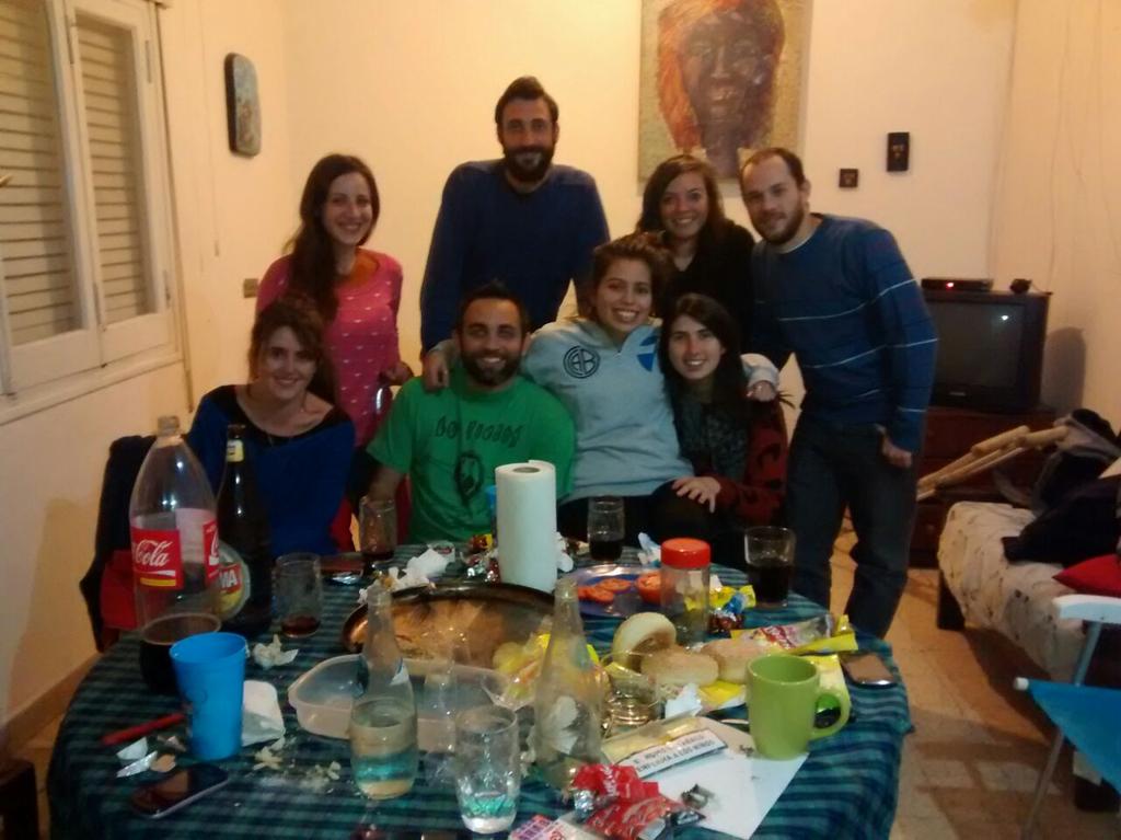 redaccion351's tweet photo. En Redacción 351 recibimos el 9 de julio con hamburguesas alberdianas http://t.co/vcwjZm4aaj
