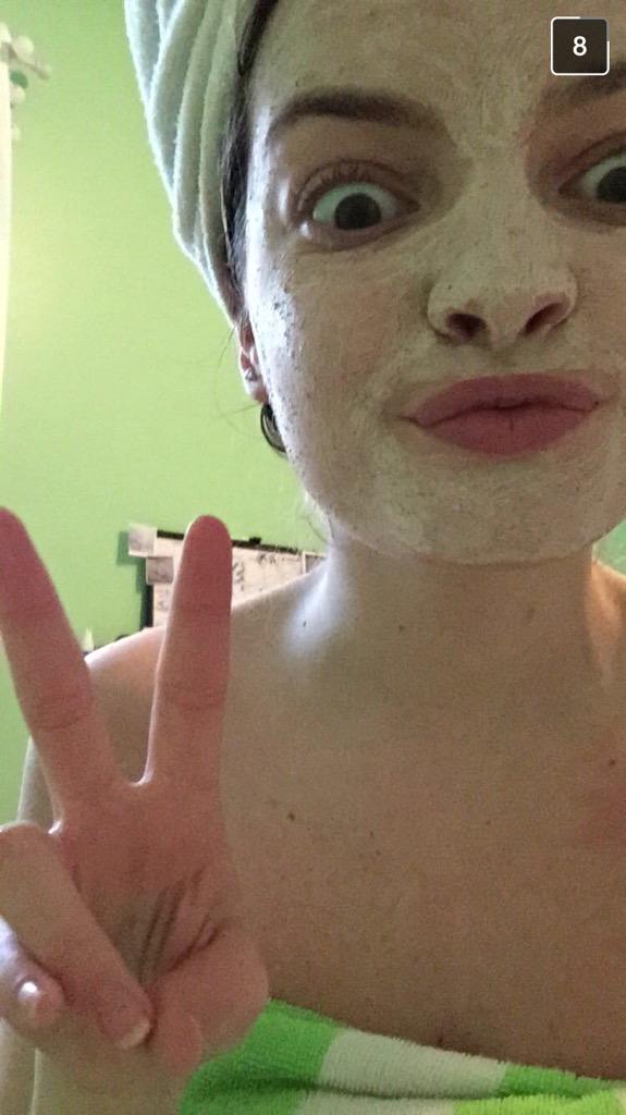dingoatemydior's tweet photo. Happy birthday v rep!!! ily art buddy 😍🎨 http://t.co/JTNI6Rd0Vb