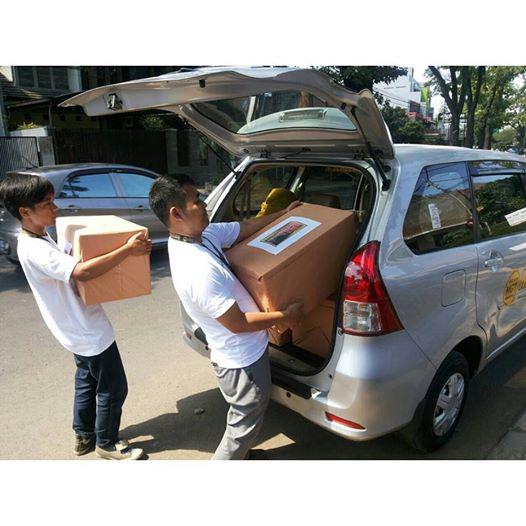 Persiapan #mgtradioberbagikebahagiaan untuk Panti Asuhan Taman Harapan Muhammadiyah Bandung, Kamis, 9 Juli 2015.