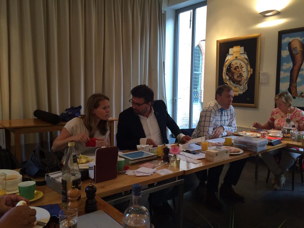 BNIWelvaart's tweet photo. Even een impressie met vandaag @ValkArjan even aan het roer. Goede netwerktraining van Albert Jan Abbing! http://t.co/xJE5ucpJKo