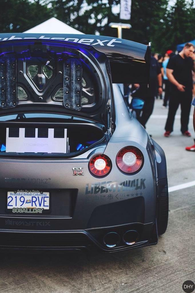 ArousingCars's tweet photo. GT-R booty👌 http://t.co/7Eu18Ulqs7