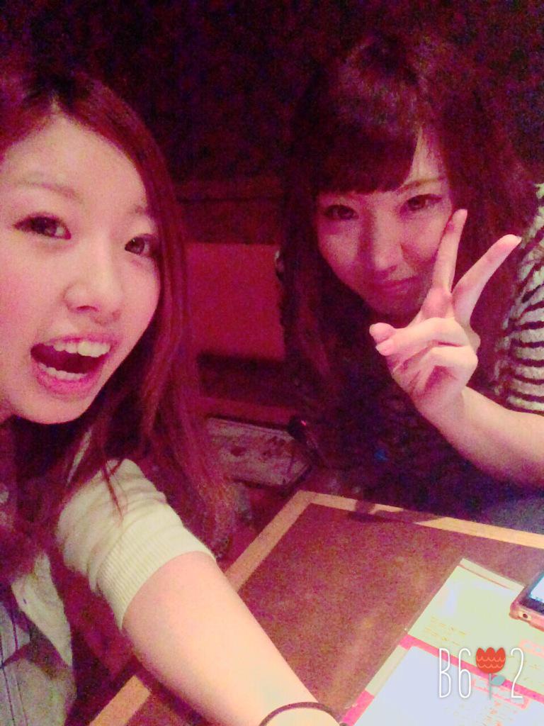 0i27Mereee's tweet photo. 最近、早めの呑みハマってる。テンション上がる！！みーさんと仕事終わり💓 http://t.co/DhHtuaZI1r