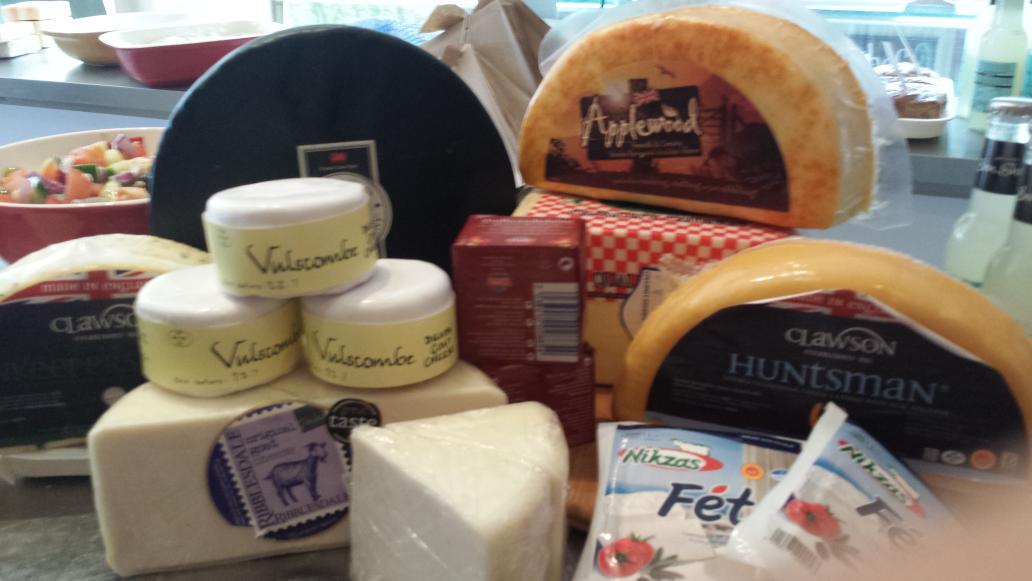 DeliFiley's tweet image. Morning peeps⭐Look👀 at our cheese fridge fully with delightful goodies for the sunny weekend. .😀😀🍰☕🍰☕