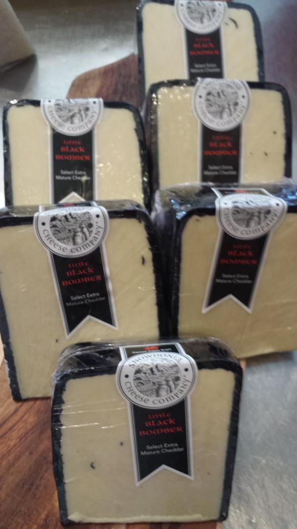 DeliFiley's tweet image. Morning peeps⭐Look👀 at our cheese fridge fully with delightful goodies for the sunny weekend. .😀😀🍰☕🍰☕