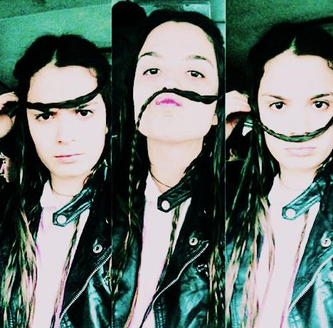 aslimyqueen's tweet photo. Şekerparem bana bir fav daha versen birde takip etsen 💕💞 @Aslibekiro http://t.co/QLP9HufIlw