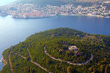 A musical treat in Dubrovnik - ˝Lokrum Evenings –Music by the Sea˝
experience.dubrovnik.hr/eng/sto_raditi…