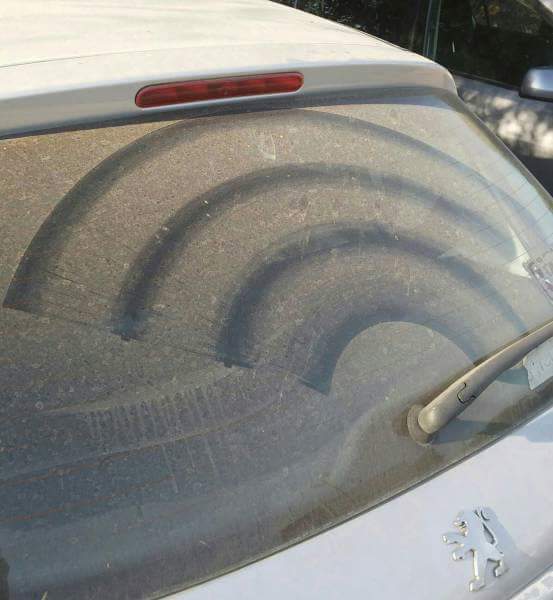 TylerDourdan's tweet photo. ...ein Auto mit Wi-Fi... http://t.co/frYhE0rF7f