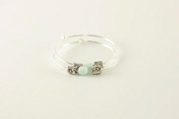 CatillaJewelry's tweet image. Silver Beaded Hoop Earrings, Czech Aqua Glass Beads, Sterling Silver Hoops etsy.com/listing/184404… #Etsy #Catilla