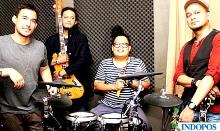 <a href="/flim_music/">FLIM</a>