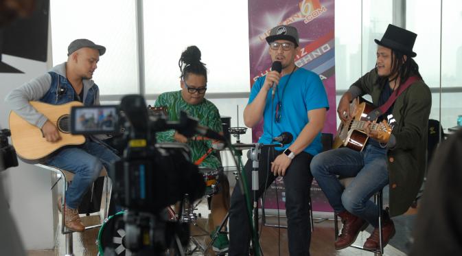 <a href="/flim_music/">FLIM</a>