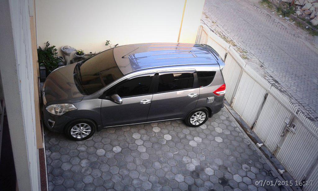 Raseasampaimati's tweet photo. Thanks Dedy Sudah belikan aku mobil baru.  ({}) :* Love you Papa.  :* http://t.co/w4O1qC2hGU