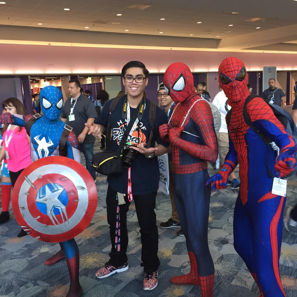 ccalisaan0131's tweet photo. TBT to the past four cons I've gone to. #ComicCon14 #Comikaze14 #WonderCon15 #AnimeExpo15 http://t.co/xzzMIlcVwl
