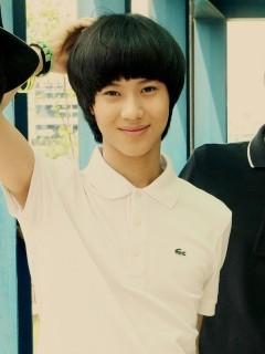 TheBlingingJong's tweet photo. ¿ M - U - S - H - R - O - O - M ?

RT for SHINee Taemin
FAV for EXO D.O.

#rtvsfav #mushroomhair http://t.co/yfC0FzOOYA