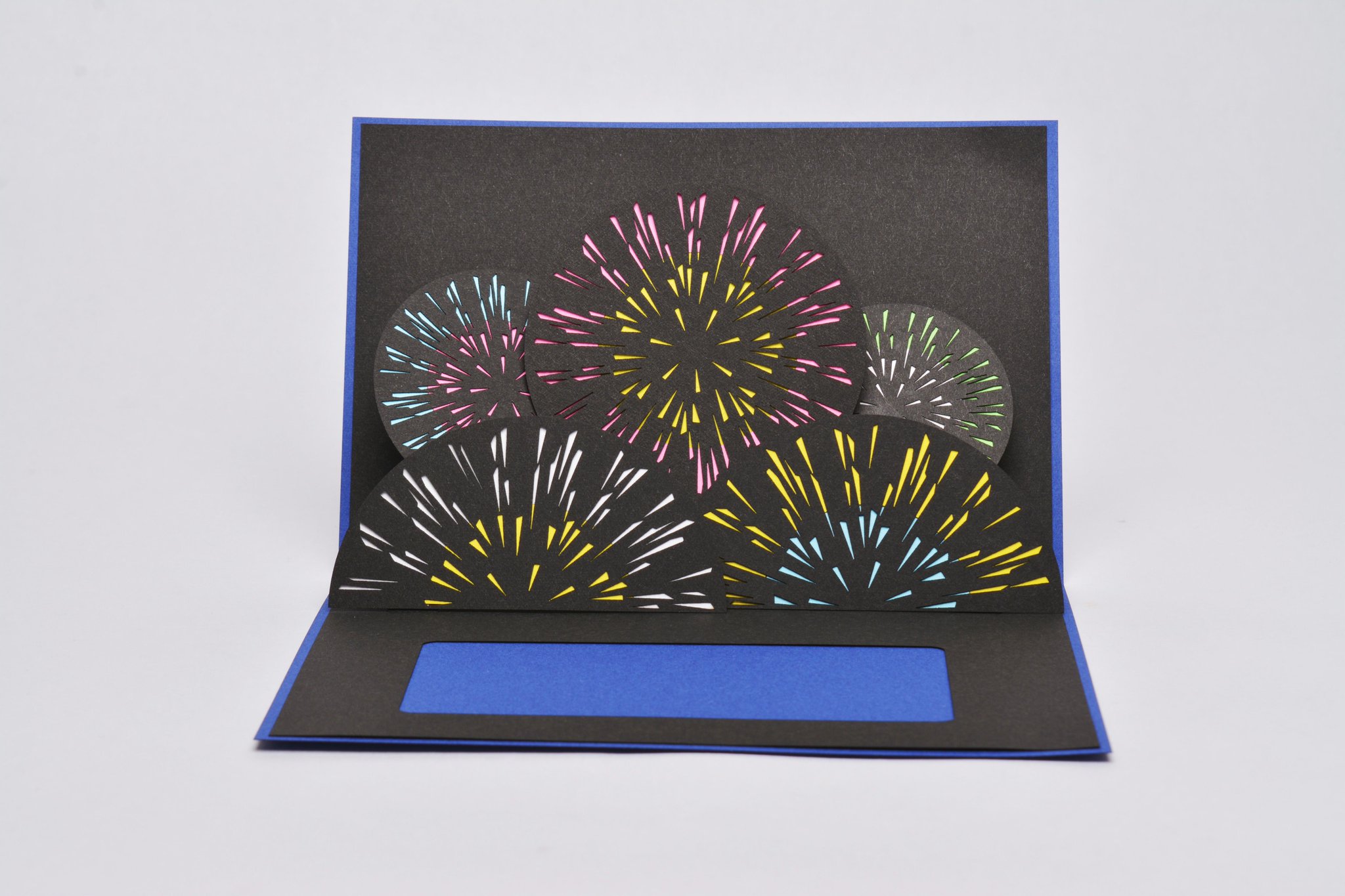 オーレーザー株式会社 レーザー加工事例 花火のポップアップカード 夏休みの宿題にどうですか この夏お子さんとレーザー入門 データファイルがあるので簡単に作れます 作り方はこちらから Http T Co Vpgnb47avx Http T Co P0ftxzhq9h