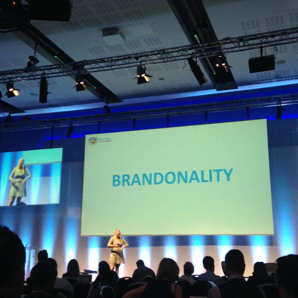 _leoniethomas's tweet photo. #brandonality the importance of personality in brand. @_samflynn #BigSocial http://t.co/XaBCGo5xvy