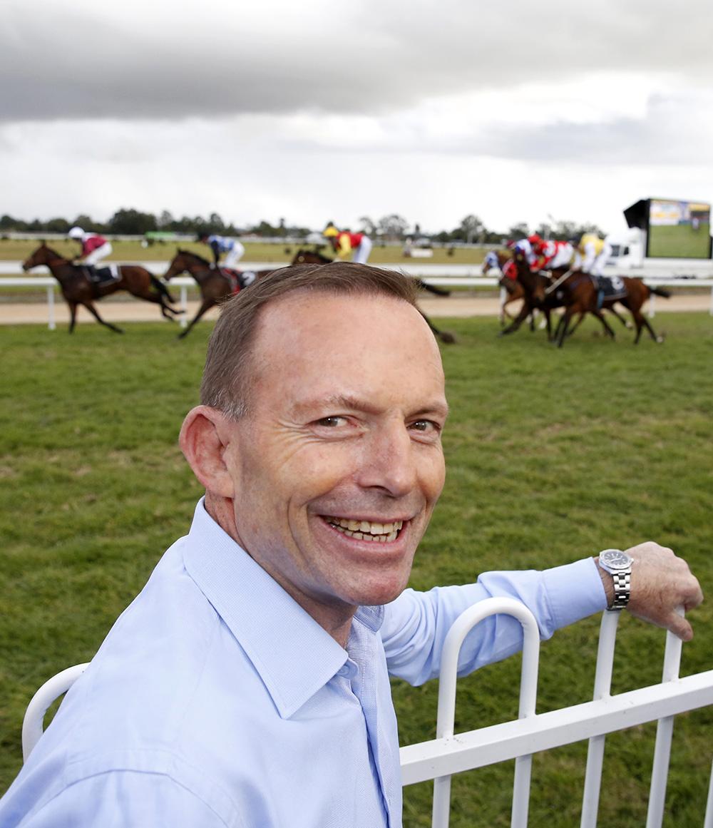 HonTonyAbbott's tweet photo. Good to be at the Grafton Cup today - a terrific day of racing &amp; a great community event http://t.co/uTGzdgL9ke