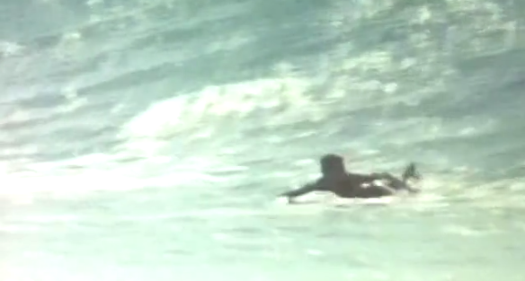 DavidGimenoA's tweet photo. Repasemos la historia. Gavin Rudolpf, Jeffreys Bay, 1969

https://t.co/wu5TFWqyVZ

v/ @EOS_4U #HistoriaSurf

#DaGiA http://t.co/DLAMdVnvU8