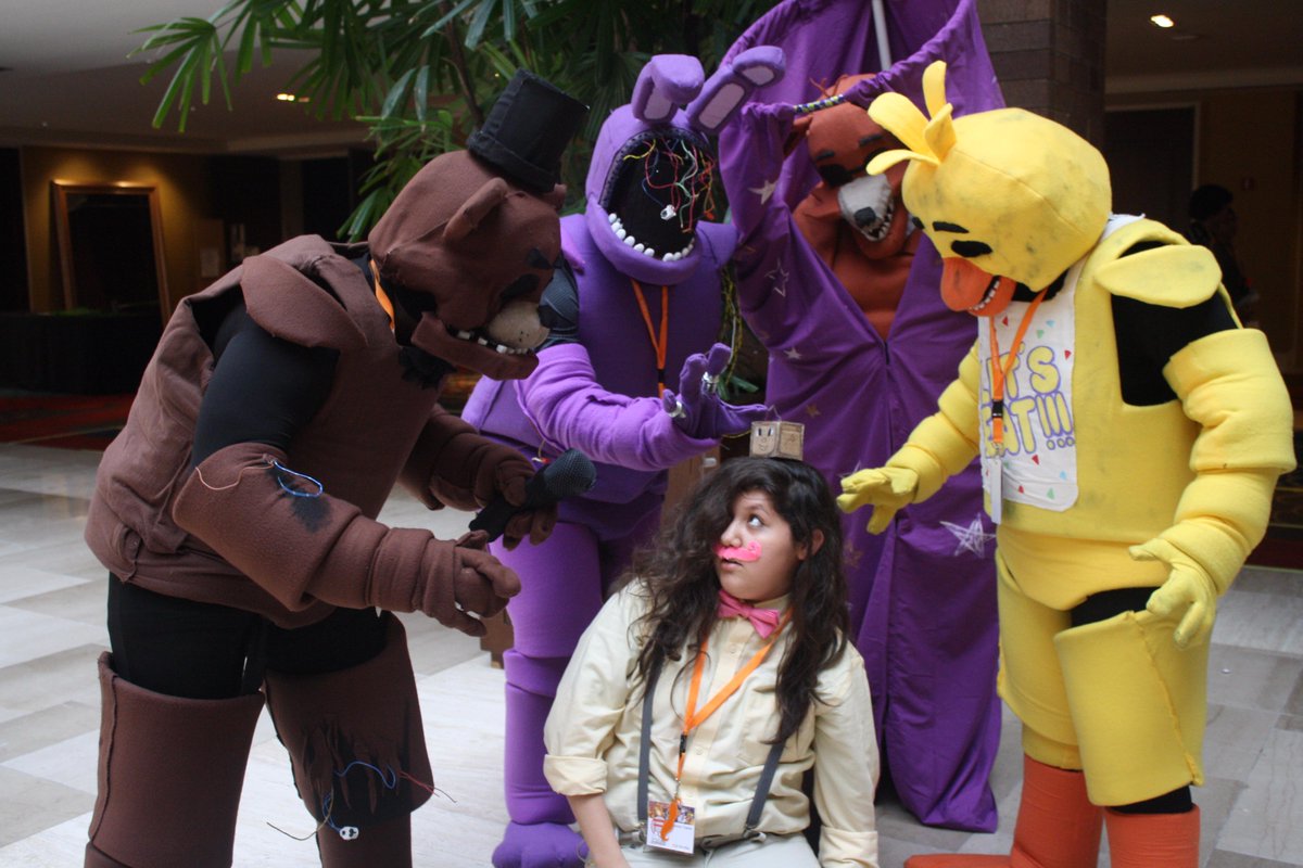 Cosplay by @RoasterToasterr