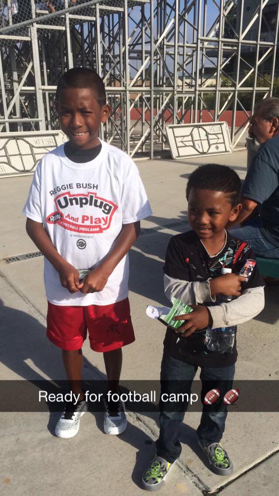 treeenm's tweet image. Jordans ready for @ProCamps w @ReggieBush 🏈 @CitiPrivatePass #CloserToPro