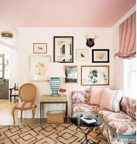Servilarcas's tweet image. @tiltonfenwick's take on pink in @voguemagazine @Benjamin_Moore’s Coral Buff vogue.cm/1JRHgfd   @quintessenceblg