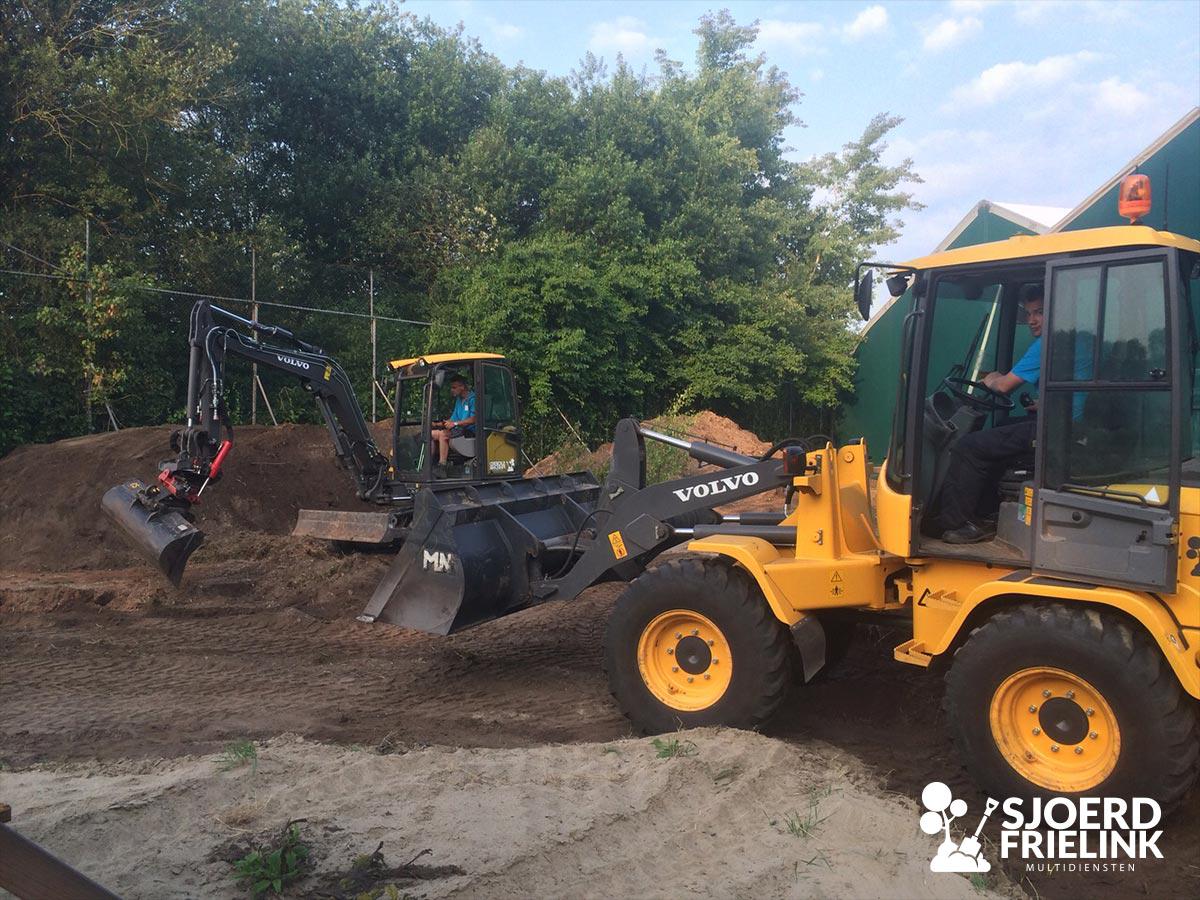 Voor sportcentrum De Tuunte hebben we grondwerkzaamheden gedaan voor een outdoor sportterrein: goo.gl/WJUR87