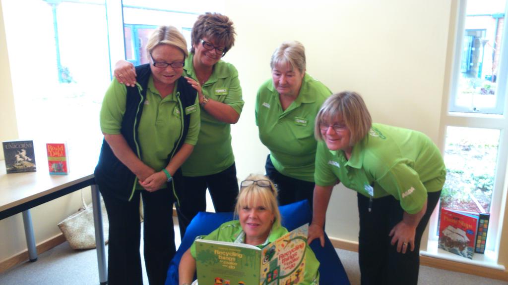 AsdaBoldon's tweet photo. Story time #Gracehouse children respite care http://t.co/fVDa8ThrxO