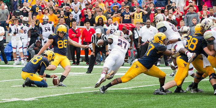 WVUfootball's tweet photo. Lambert Named To Groza Watch List | http://t.co/n8DObSDCpt   #hailwv http://t.co/Vrhh9bIB3Q